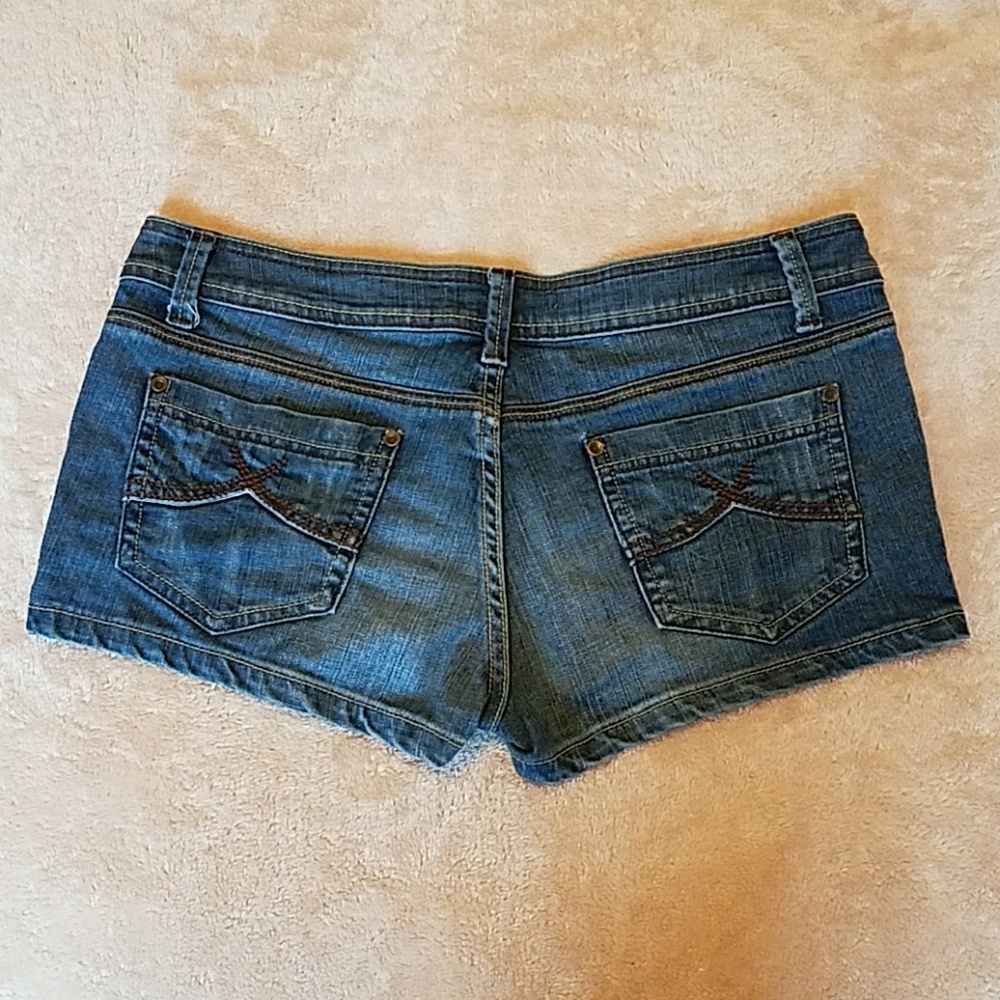 Shorts 💙 - Picture 3 of 8